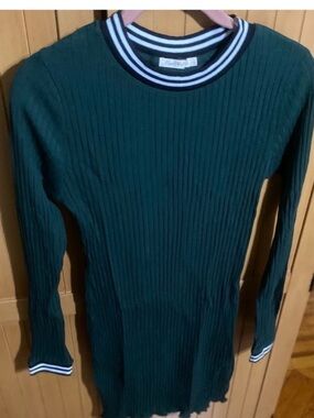 GREEN BODY CON
DRESS SIZE LARGE by HEARTS&HIPS